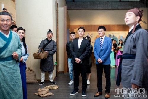 �S�ڡ�����w���y(t��ng)���z�c����ʽ�򄡵������ں���ȫ���^Ħˮ�������z�ˇ�h(hu��n)��(ji��)